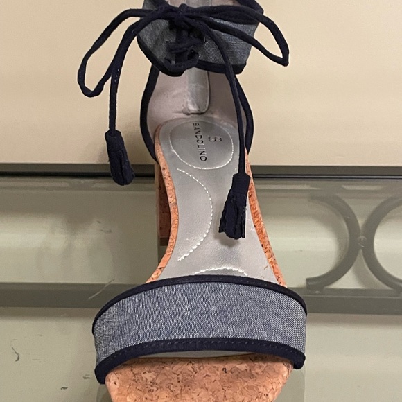 Bandolino cork/denim sandals size 7.5 - Picture 4 of 9